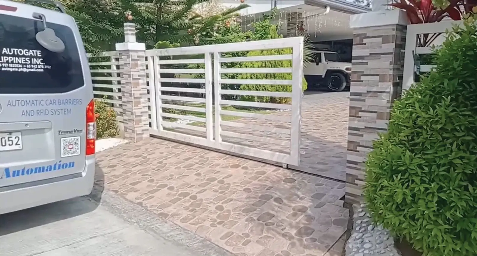 Sliding Gate